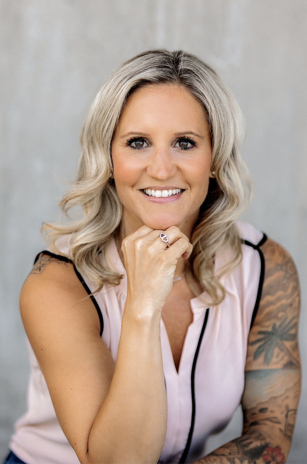 Laura Sinclair Headshot
